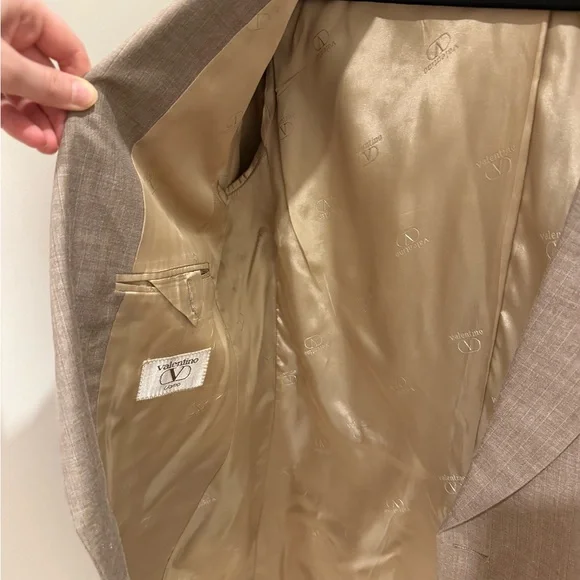 Men's Valentino Tan Blazer and Suit Set - Picture 3 of 11